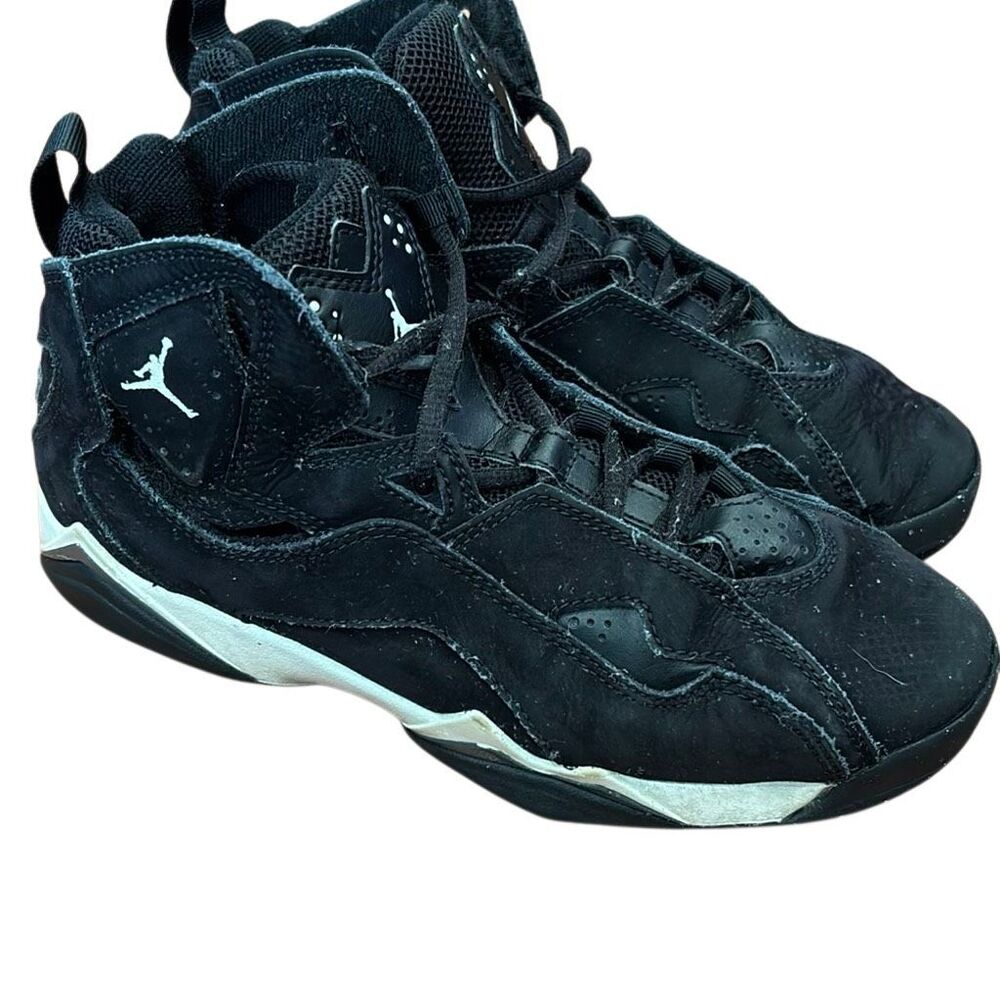 Jordan Black True Flight Basketball Shoes – Kids Size 5Y